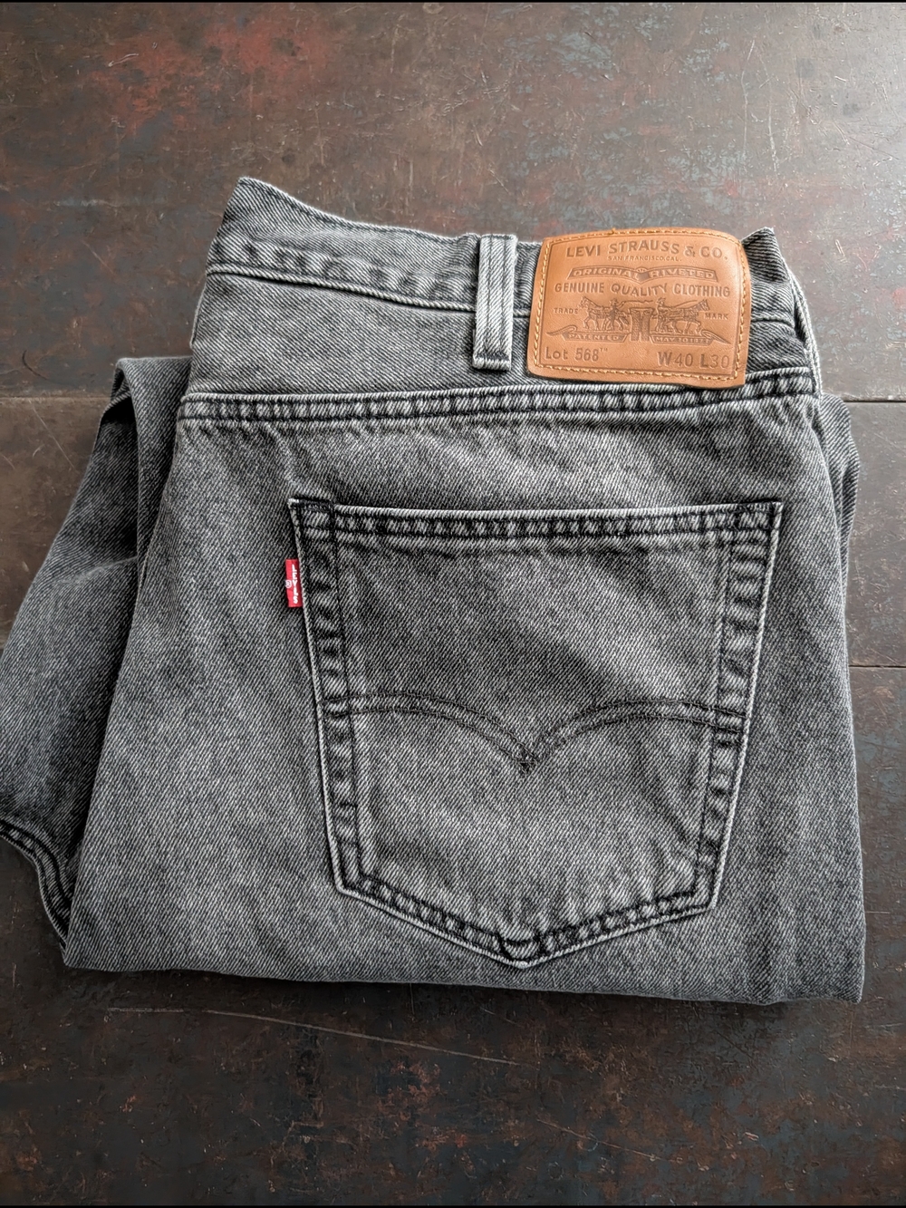 Levi's 568 Men's Gray Black Loose Straight Jeans, Size 40x30
